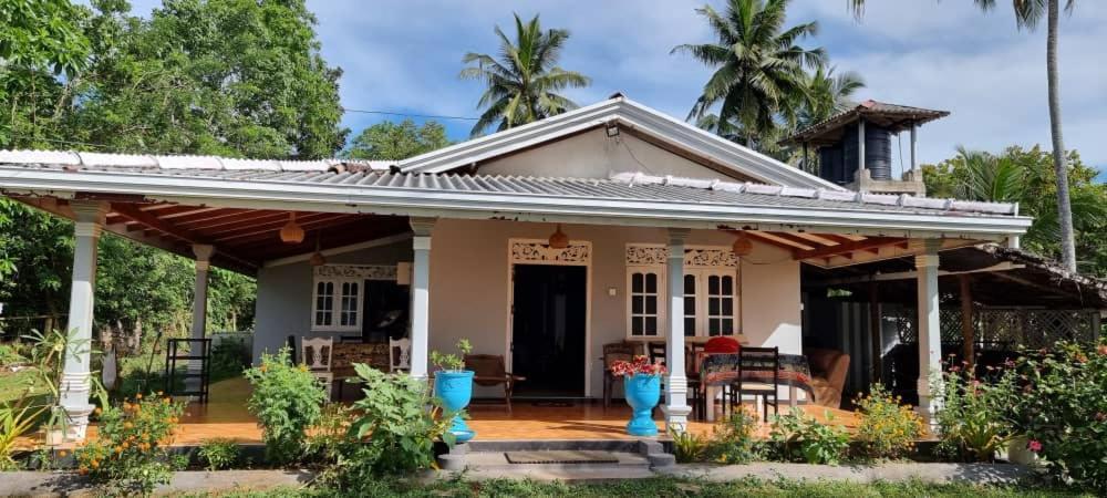 Tehan Homestay Dikwella Exterior foto