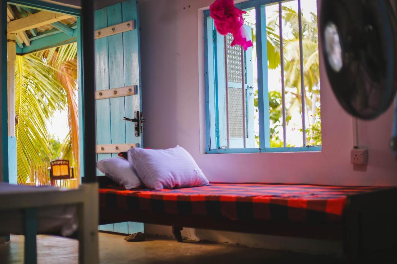 Tehan Homestay Dikwella Exterior foto