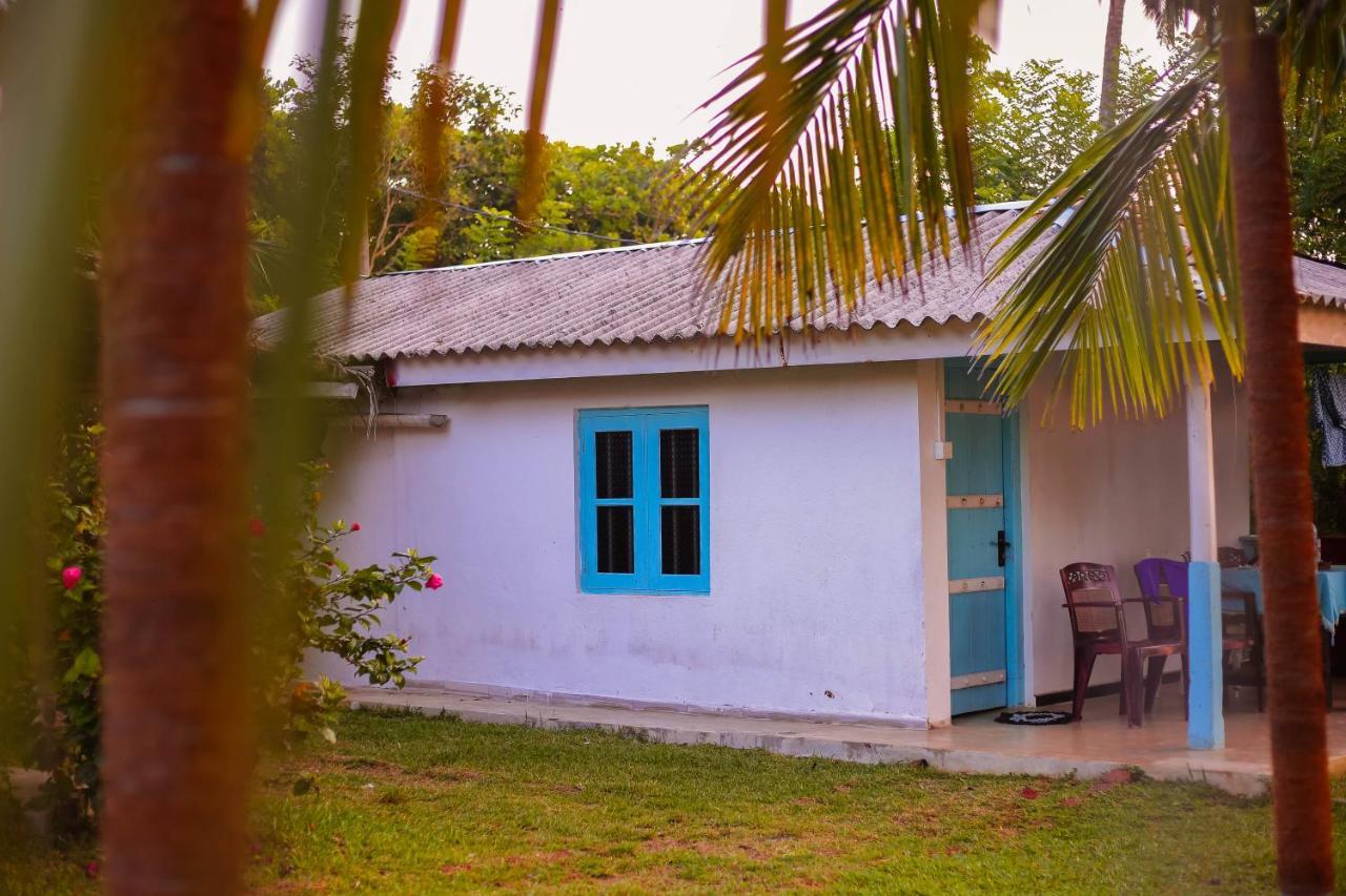Tehan Homestay Dikwella Exterior foto
