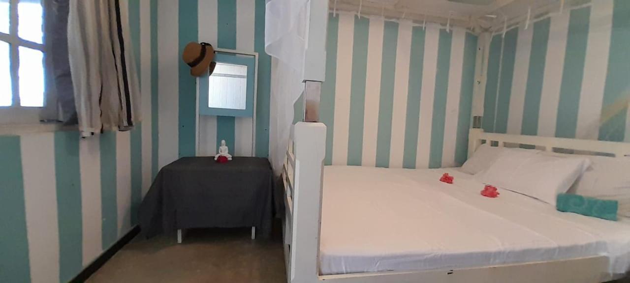 Tehan Homestay Dikwella Quarto foto
